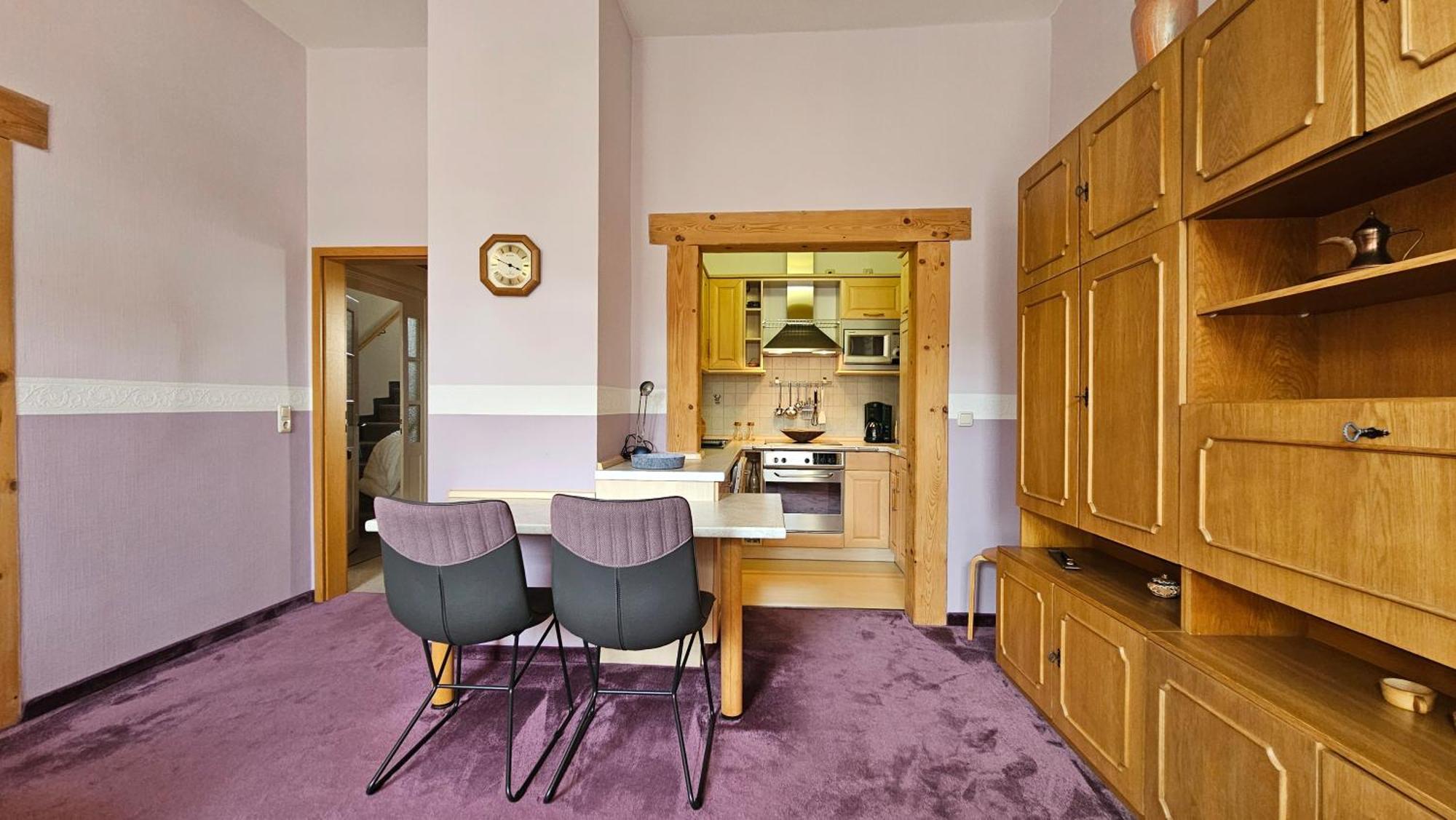 Pension Weisse Rose, Parkplatz, Fruehstueck, Wlan, Zentral Bad Elster Exterior foto